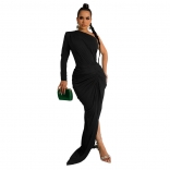 Black One Sleeve Halter Pleated Fashion Women Evening Long Dress